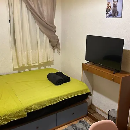 Algiros Homestay