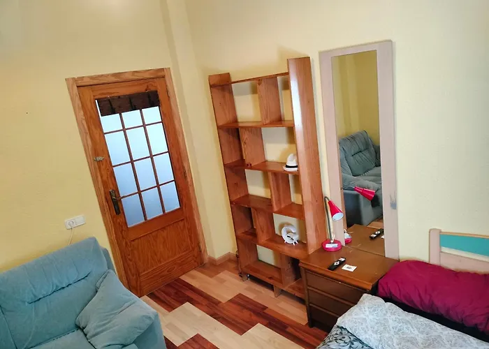 Algiros Homestay